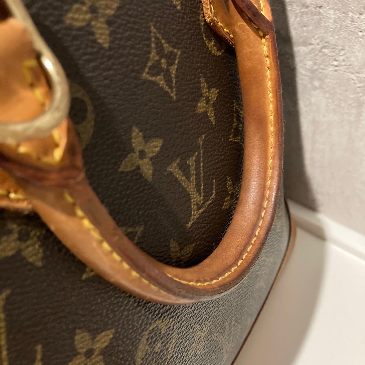 美品 LOUIS VUITTON ルイヴィトン モノグラム アルマ ハンドバッグ 鍵