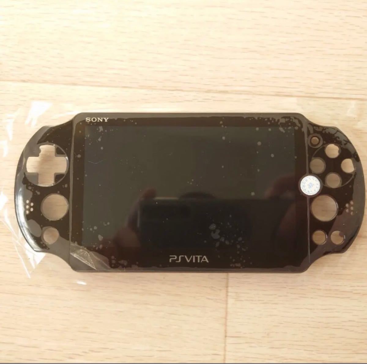 【送料無料】新品未使用　PlayStation vita 2000 クリスタル液晶