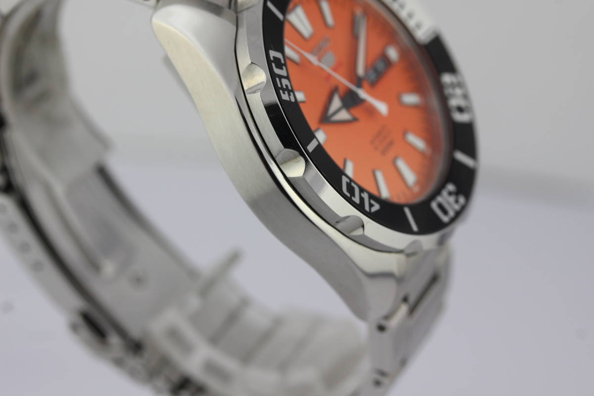 美品 SEIKO セイコー5スポーツ オレンジ文字盤 4R36-06R0 メンズ 自動