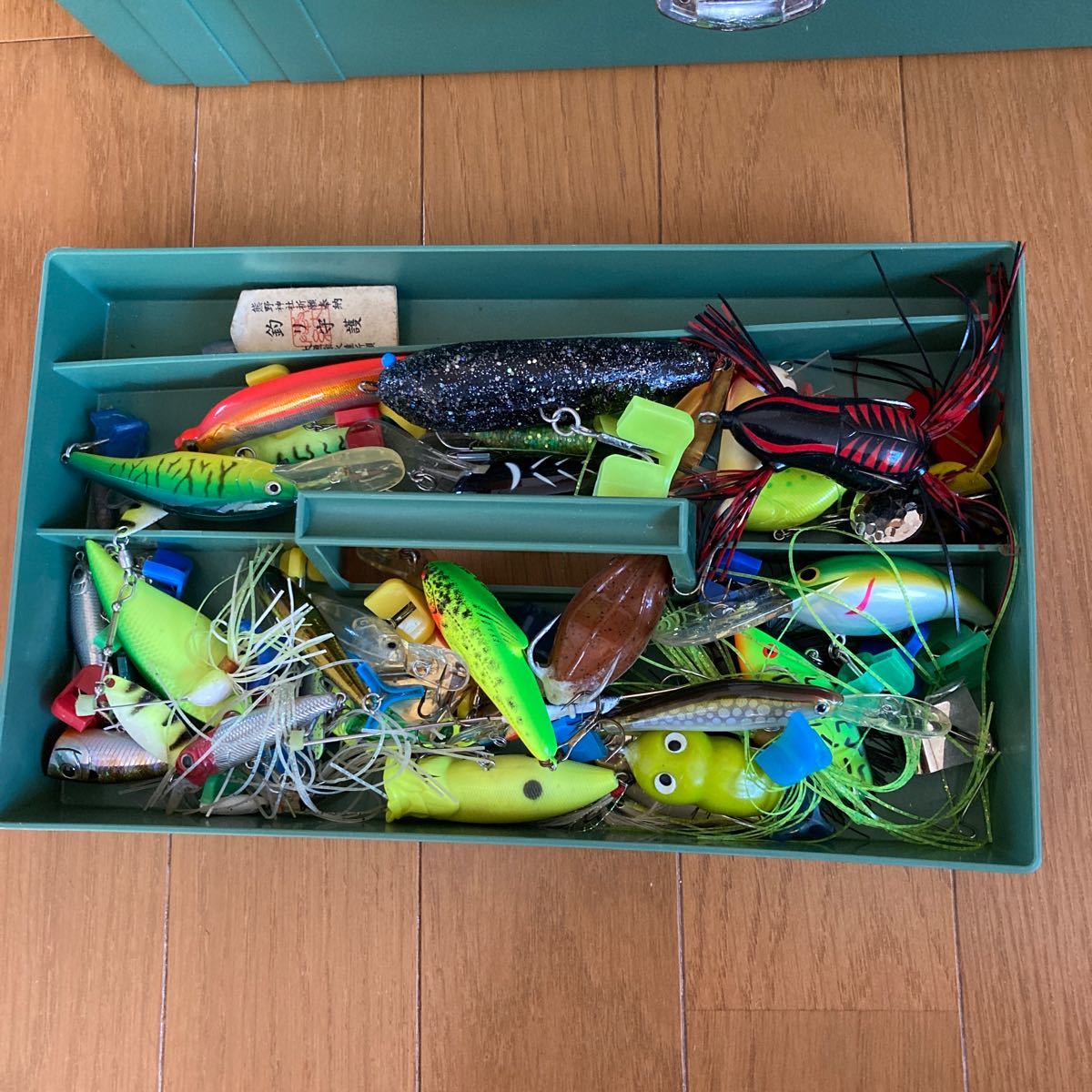釣りセット。ルアー糸いろいろ マニアの方どうでしょうか?