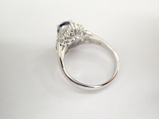美品 Pt900 サファイア0.93ct ダイヤ計0.30ct デザイン リング 指輪