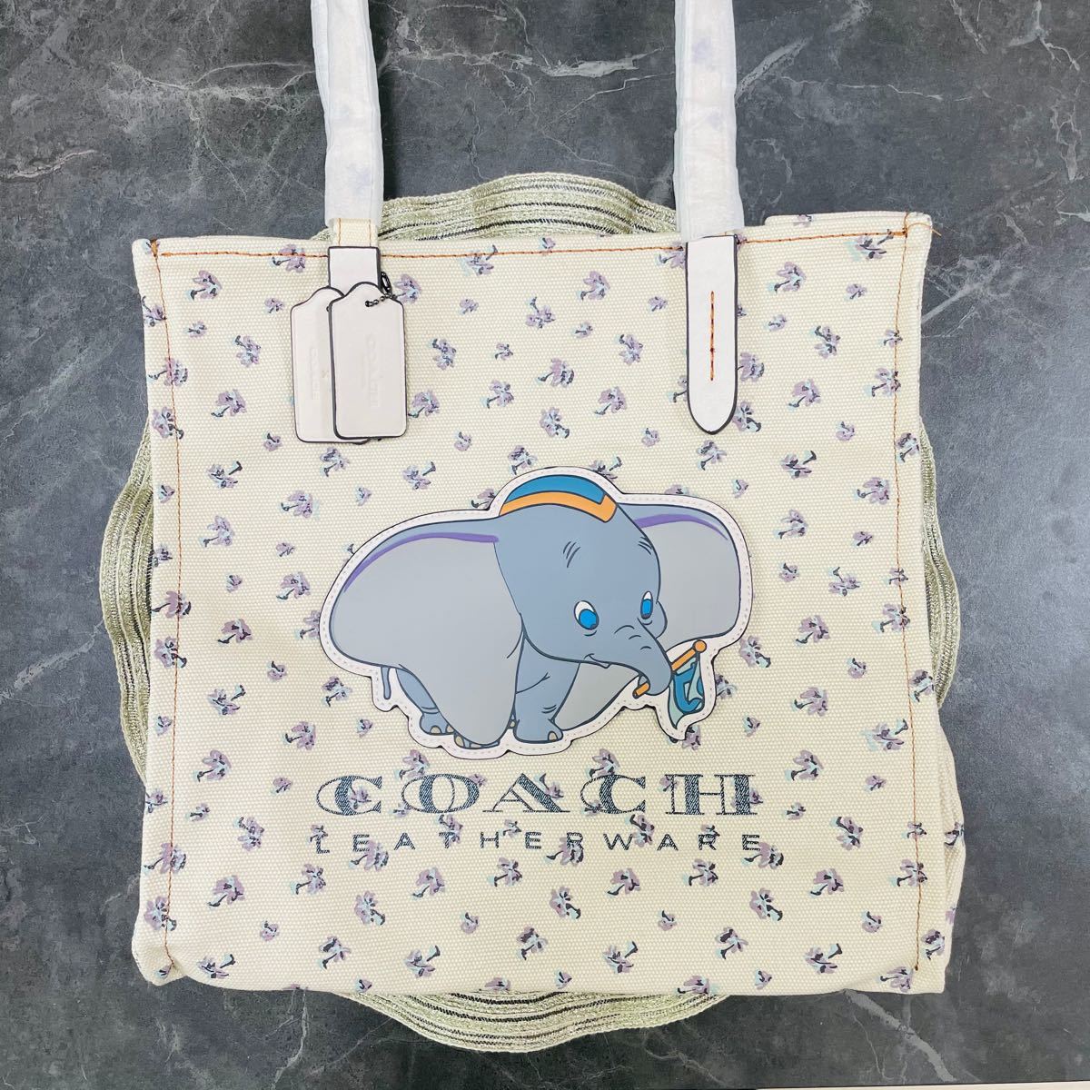 新品未使用 》coach × Disney ダンボ コラボ 限定 トートバック