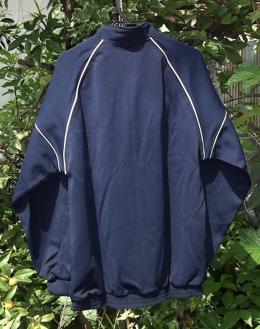 古い ジャージ 上着 デッドストック クラベラ Lサイズ 日本製 紺色 ネイビー 男性 クラレ スポーツ ウェア ジャンパー 2001 TINZ_画像2