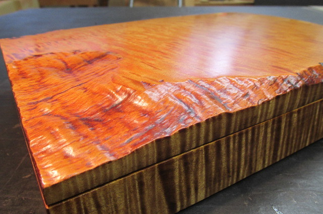  maple total ...... lacquer . attaching .. pulling out decoration box 