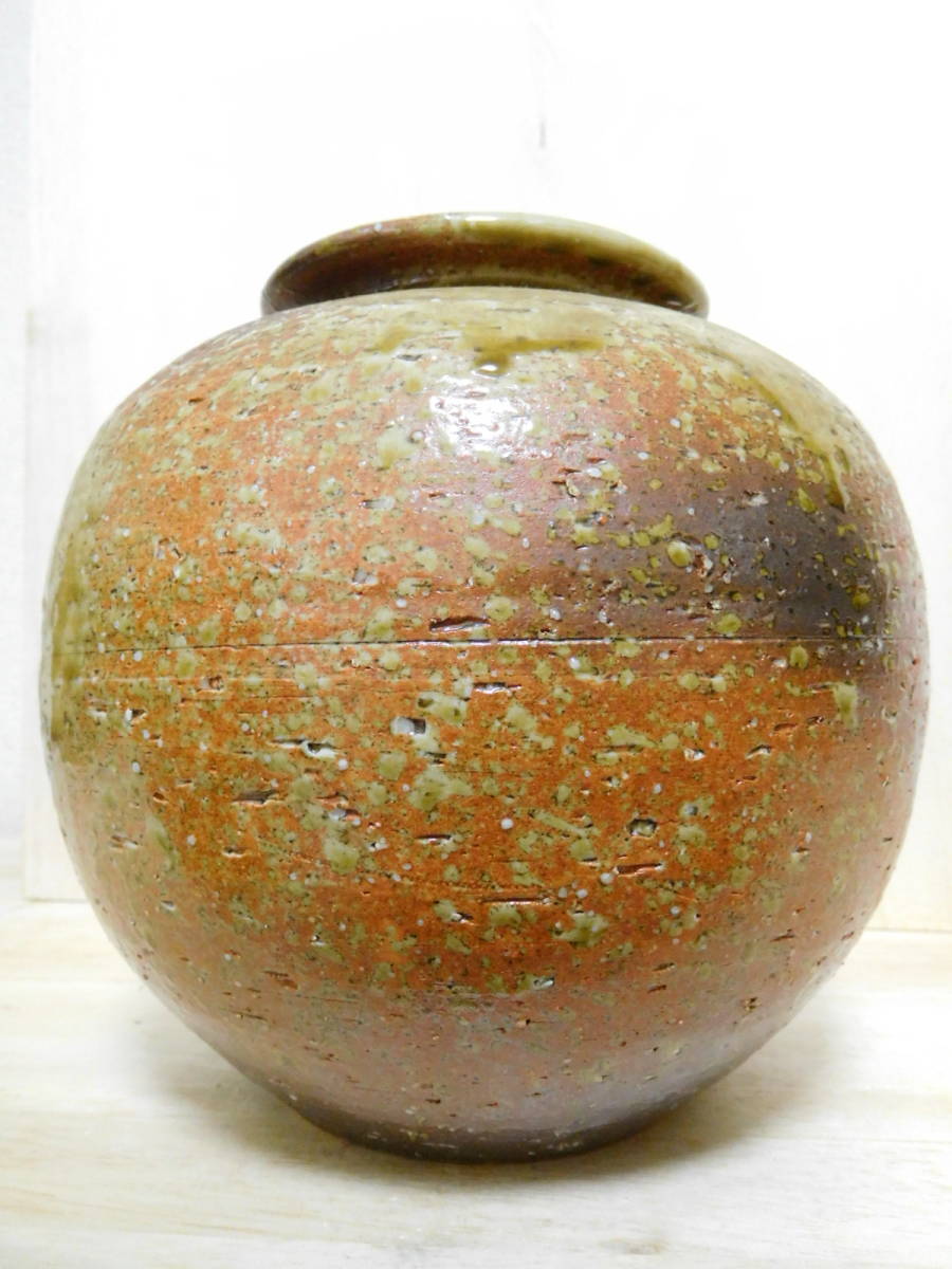 K44-14ひ　花瓶　陶器　信楽焼　中古　高さ約19.4ｃｍ　（Ｔ１３－２）_画像3