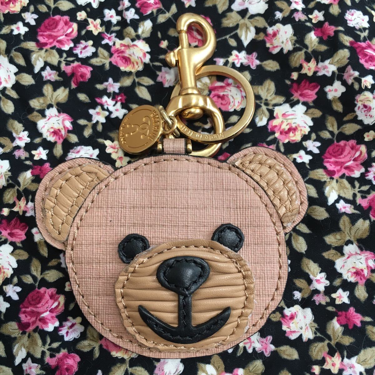MOSCHINO ベア ダンボールモチーフ キーホルダー