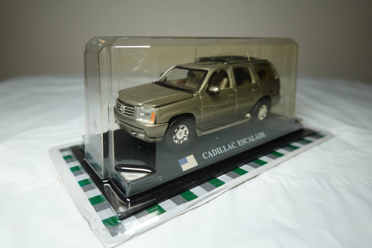 1/43 デルプラド CADILLAC ESCALADE キャデラック エスカレード 未開封