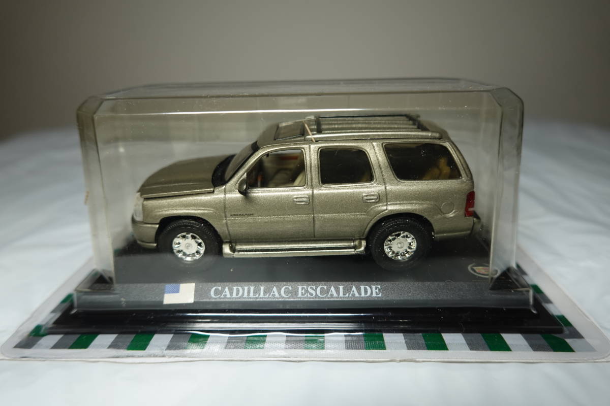 1/43 デルプラド CADILLAC ESCALADE キャデラック エスカレード 未開封