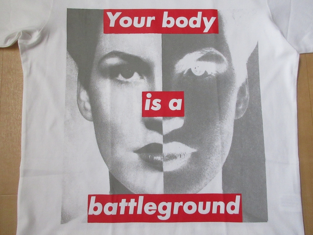 00's バーバラ・クルーガー ユニクロ Your Body is a Battleground 1989 Tシャツ L 白 Barbara Kruger 大判 プリント ボックス ロゴART芸術