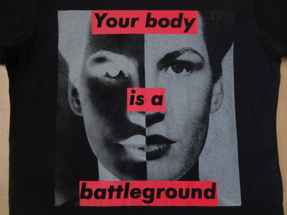00's バーバラ・クルーガー ユニクロ Your Body is a Battleground 1989 Tシャツ M 黒 Barbara Kruger 大判 プリント ボックス ロゴART芸術