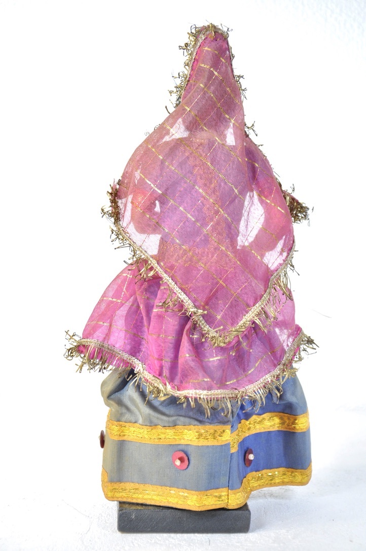ビンテージ インド製 マニプール州 民族人形 民芸衣装を纏った女性 手作り、味わい感のある素敵な人形 YAYの画像8