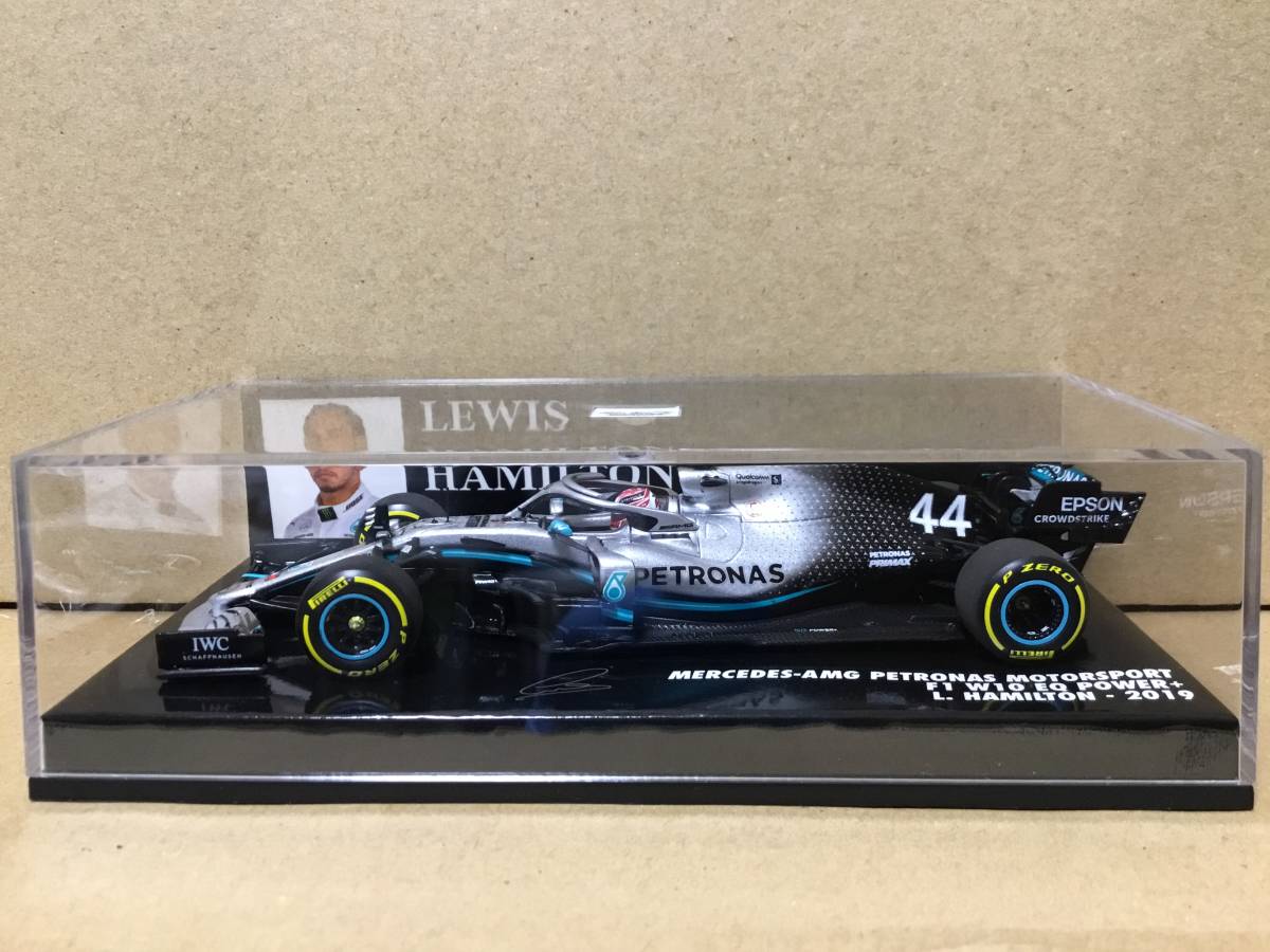 ミニチャンプス 1/43 メルセデスAMG・F1 W10 EQ ハミルトン 2019シーズン_画像3