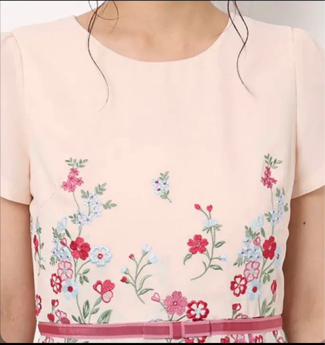 定価42,900円 未使用 ローズティアラジュエル 刺繍レザー 定価42,900円 未使用 ローズティアラジュエル 刺繍レザー