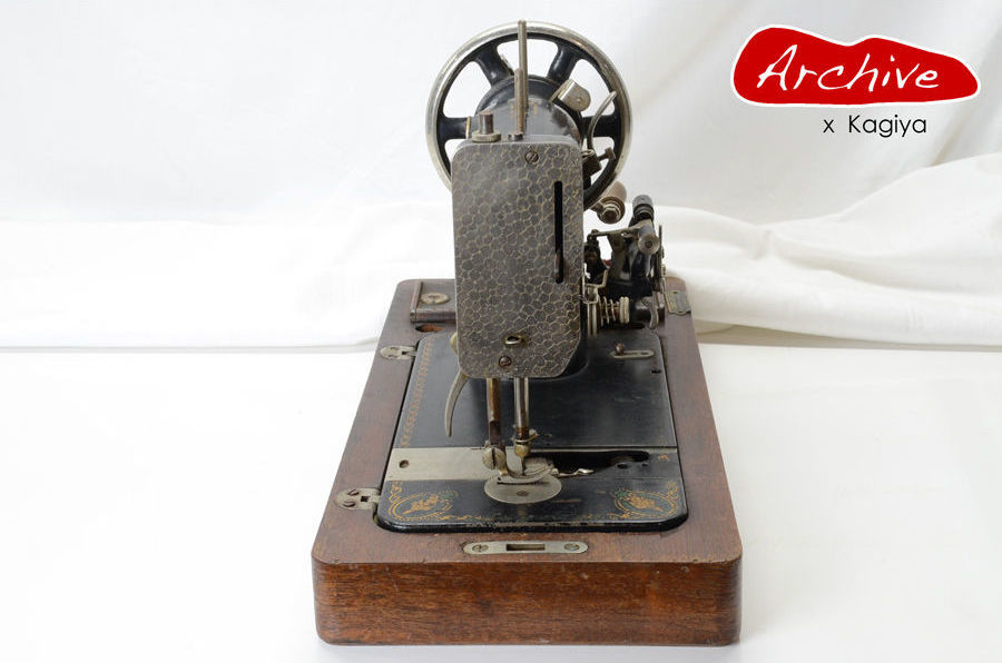 1880 year Germany made antique sewing machine Mundlos Original Victoria antique Vintage 6002789 collection Monde roru retro 2m4363