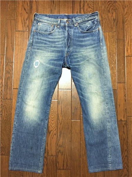 トルコ製 リーバイス ＬＥＶＩ’Ｓ ５０１ＸＸ ビンテージ レプリカ ひげ落ち ジーンズ ｗ３４ ダメージ リペア デニム ハチの巣 ビッグＥ_画像2