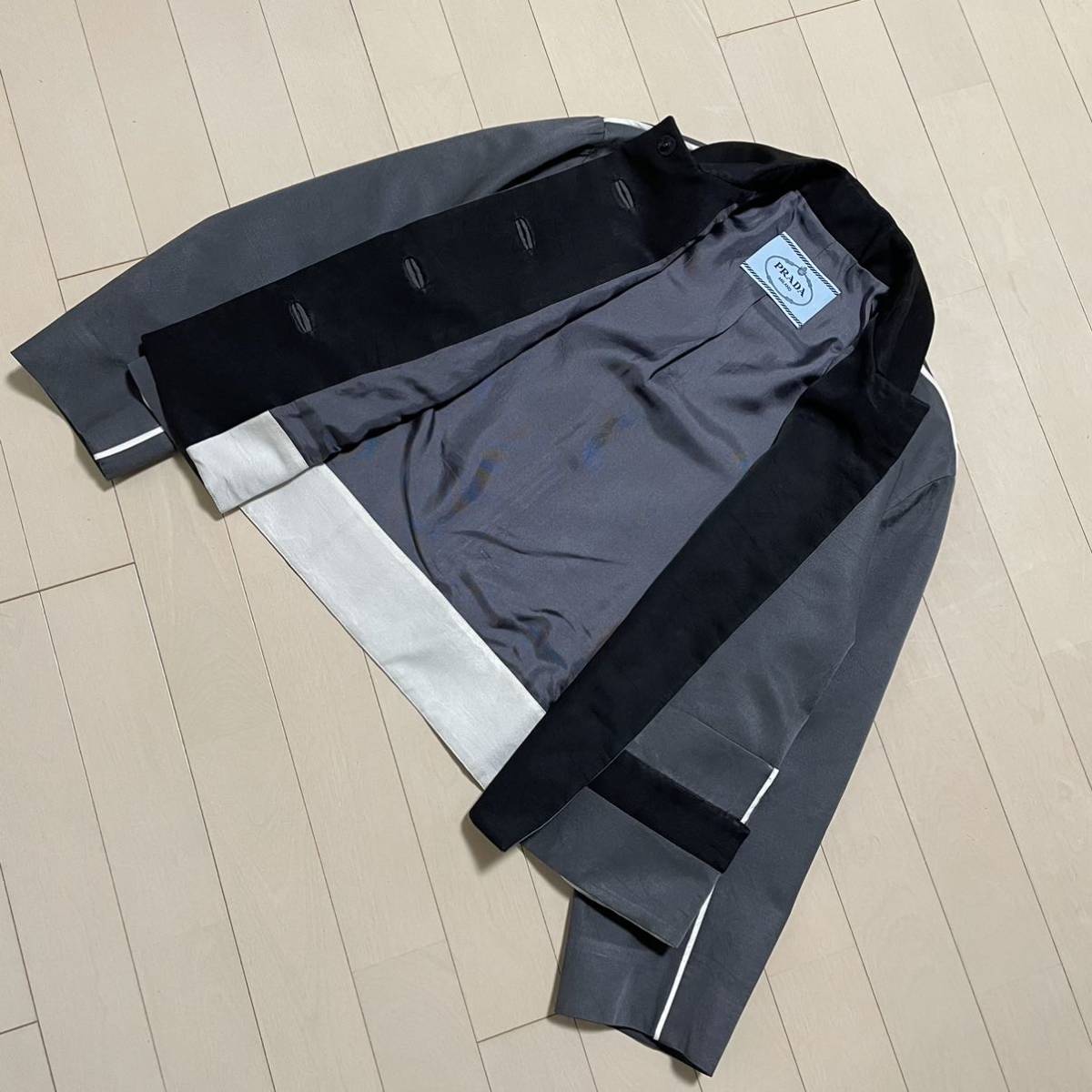  genuine article Prada oversize piping design jacket 38 gray series × black × white PRADA