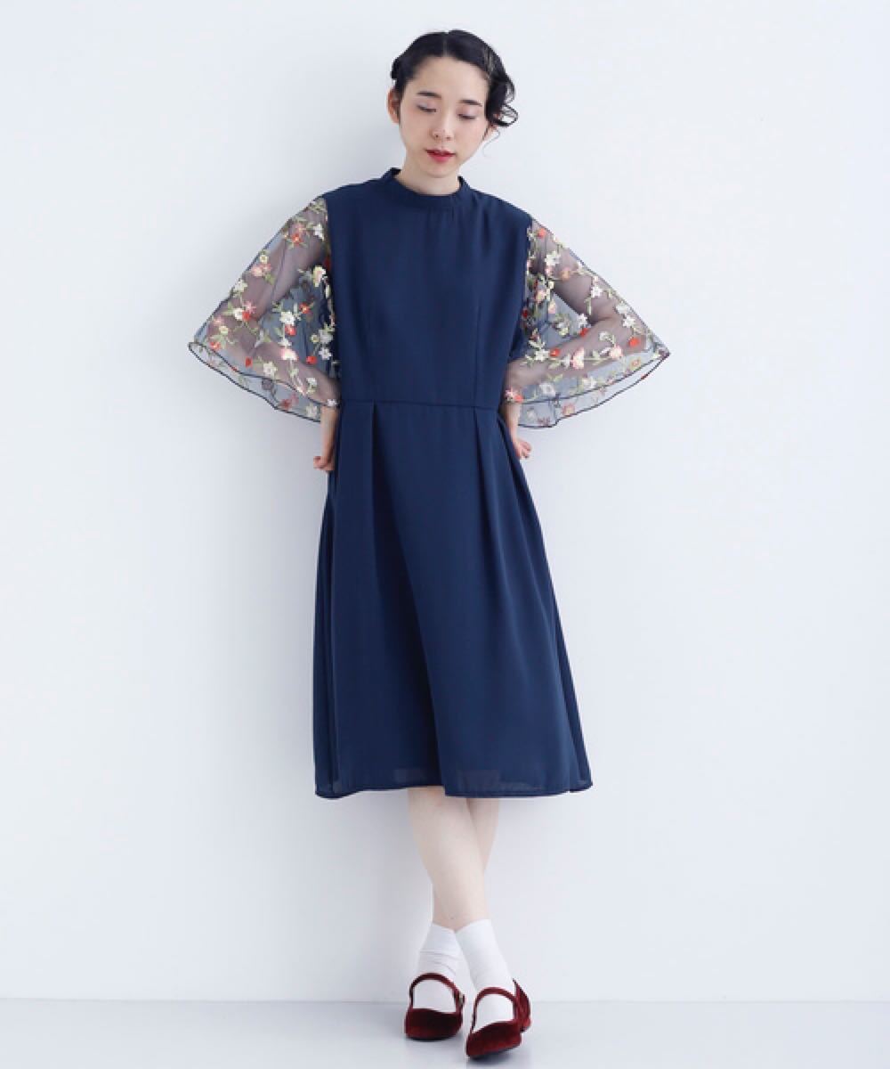 Paypayフリマ 完売品 Merlot Plus 花刺繍レース袖 ワンピース ドレス ネイビー Paypayフリマ 完売品 Merlot Plus 花刺繍レース袖 ワンピース ドレス ネイビー
