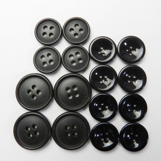 [188個入]黒色系・こげ茶色系ボタン・ナット調ボタン まとめてお得な４種類詰め合わせ/15・20mm/4穴/-B497_画像2