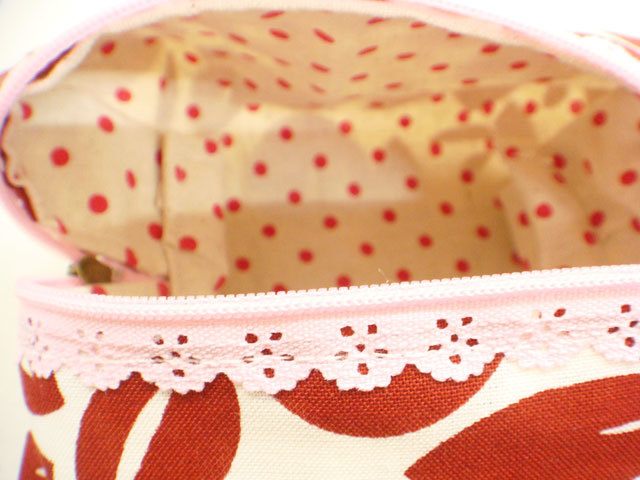  free shipping [ new goods ] caramel pouch [CA-15]