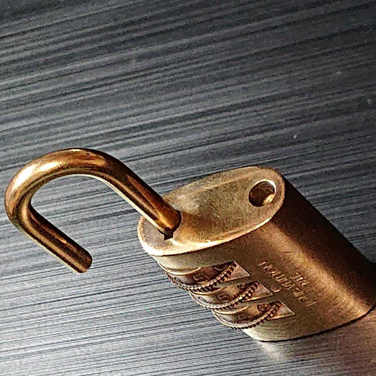 [ free shipping ] dial type south capital pills Louis Vuitton pado lock LOUIS VUITTON kana te Gold gold number adjustment possibility lock key dial key ①