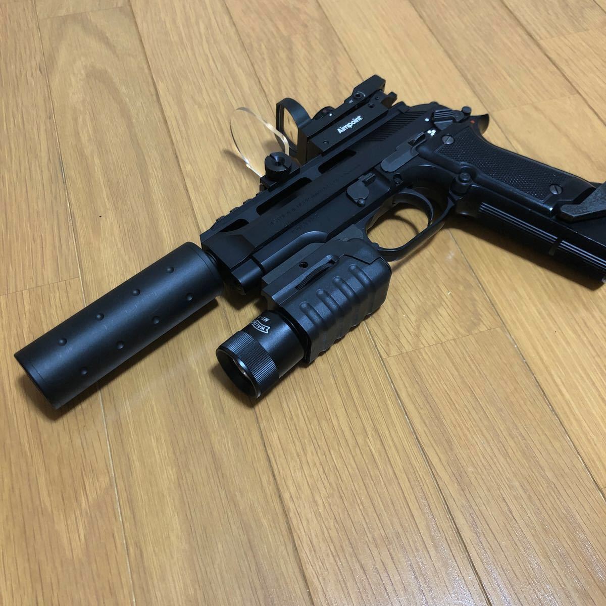 東京マルイ 電動ガン M93R シルバースライド 外装カスタム品 東京マルイ 電動ガン M93R シルバースライド 外装カスタム品