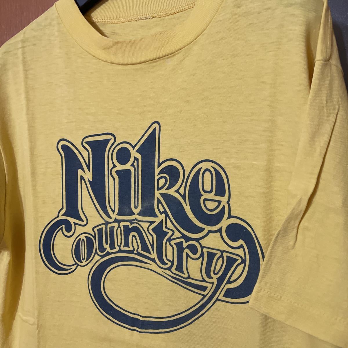 激レア『NIKE』70s VINTAGE「country」ロゴT-SH ナイキ 激レア『NIKE』70s VINTAGE「country」ロゴT-SH ナイキ