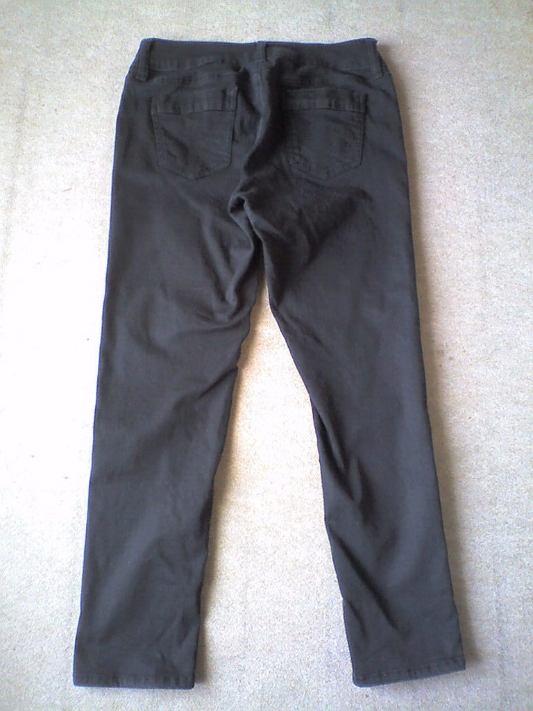 [.... 7 minute height stretch trousers black color 64 USED]