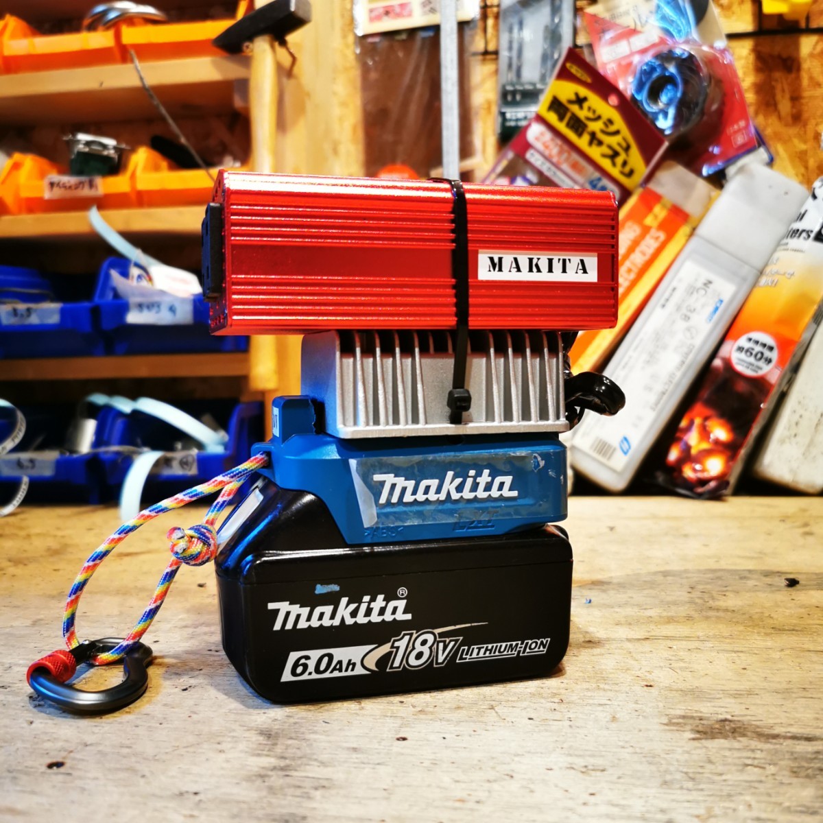 マキタ　100V USB出力　18Vバッテリー　キャンプ　ポータブル電源　釣り　車中泊 マキタ makita