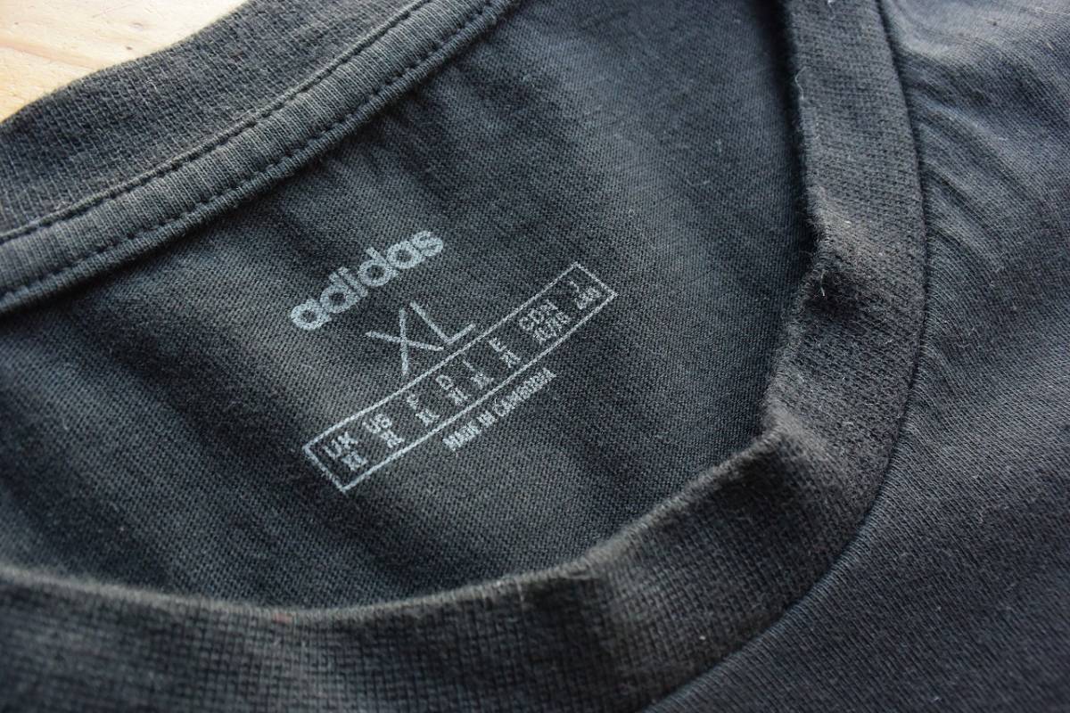 USA古着 アディダス adidas Tシャツ メンズ 2XLサイズ トレフォイル ブランドロゴ ブラック ホワイト グラフィック アメリカ仕入 T0861_画像4