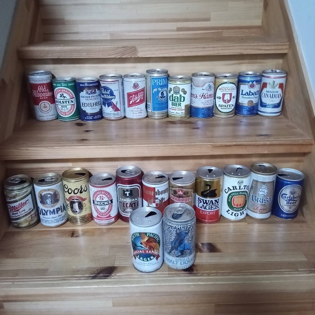 世界の缶ビール　空き缶　24本　３０年以上前の缶ビール_画像1