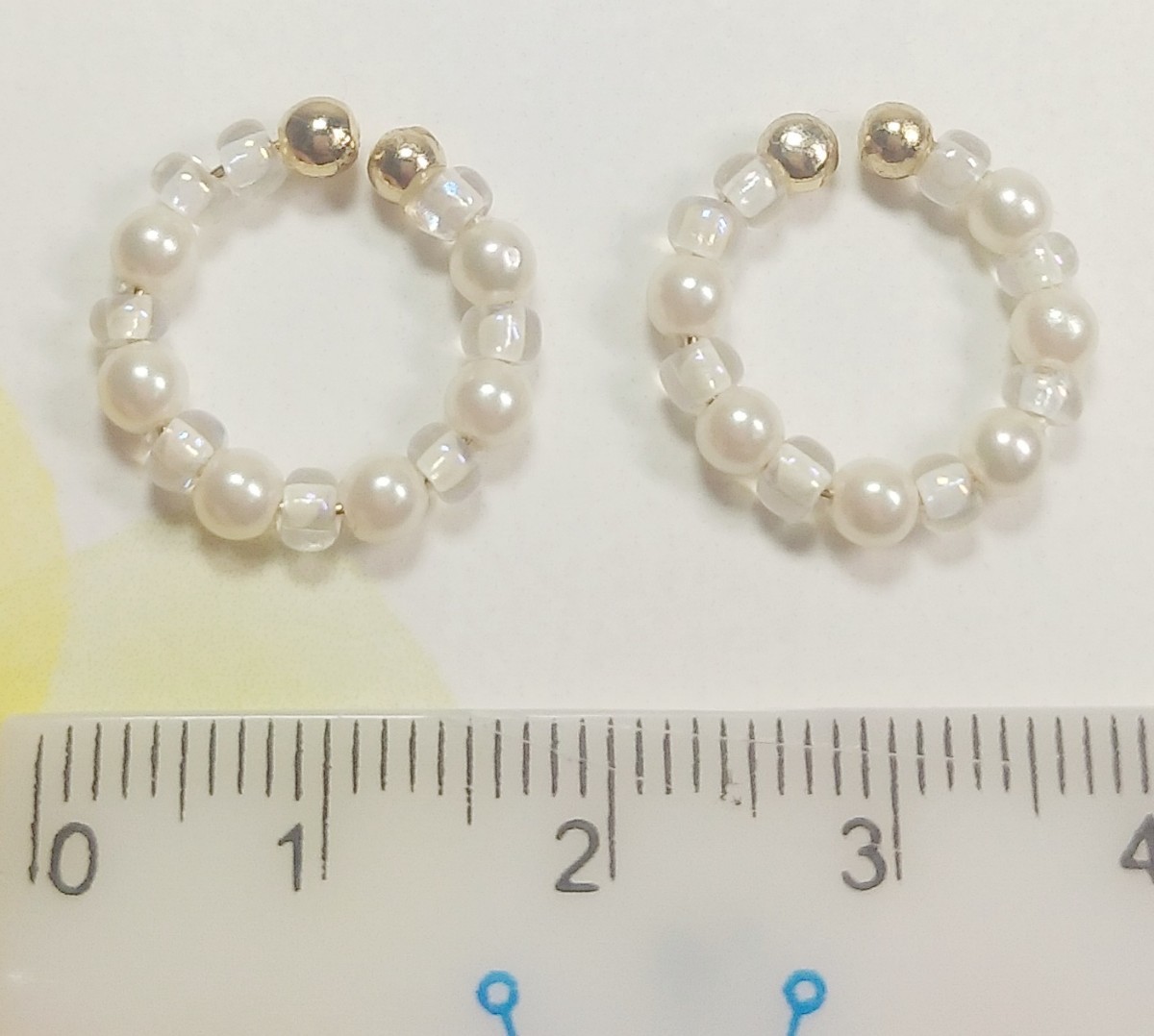 Paypayフリマ パールとビーズのイヤーカフ ハンドメイド Paypayフリマ パールとビーズのイヤーカフ ハンドメイド