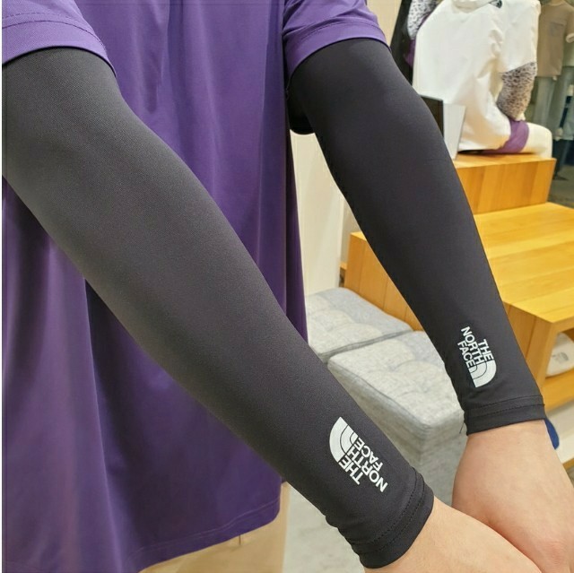 人気色 海外 ノースフェイス 男女兼用 アームカバー UVカット 冷感 白/L K59D 通販 新品 ノースフェイス アームカバー UVカット 冷感