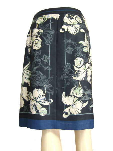  as good as new / SunaUna sunauna large size floral print skirt inscription 40 number (11 number /L corresponding ) navy blue / navy light .. material light ground knees height spring summer oriented bottoms lady's 