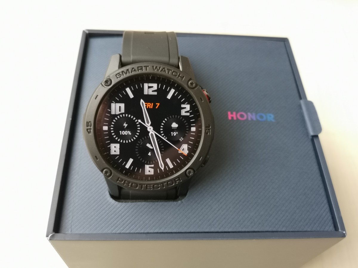 品質は非常に良い HONOR MagicWatch 2 スマートウォッチ 46mm - 時計(男性用)