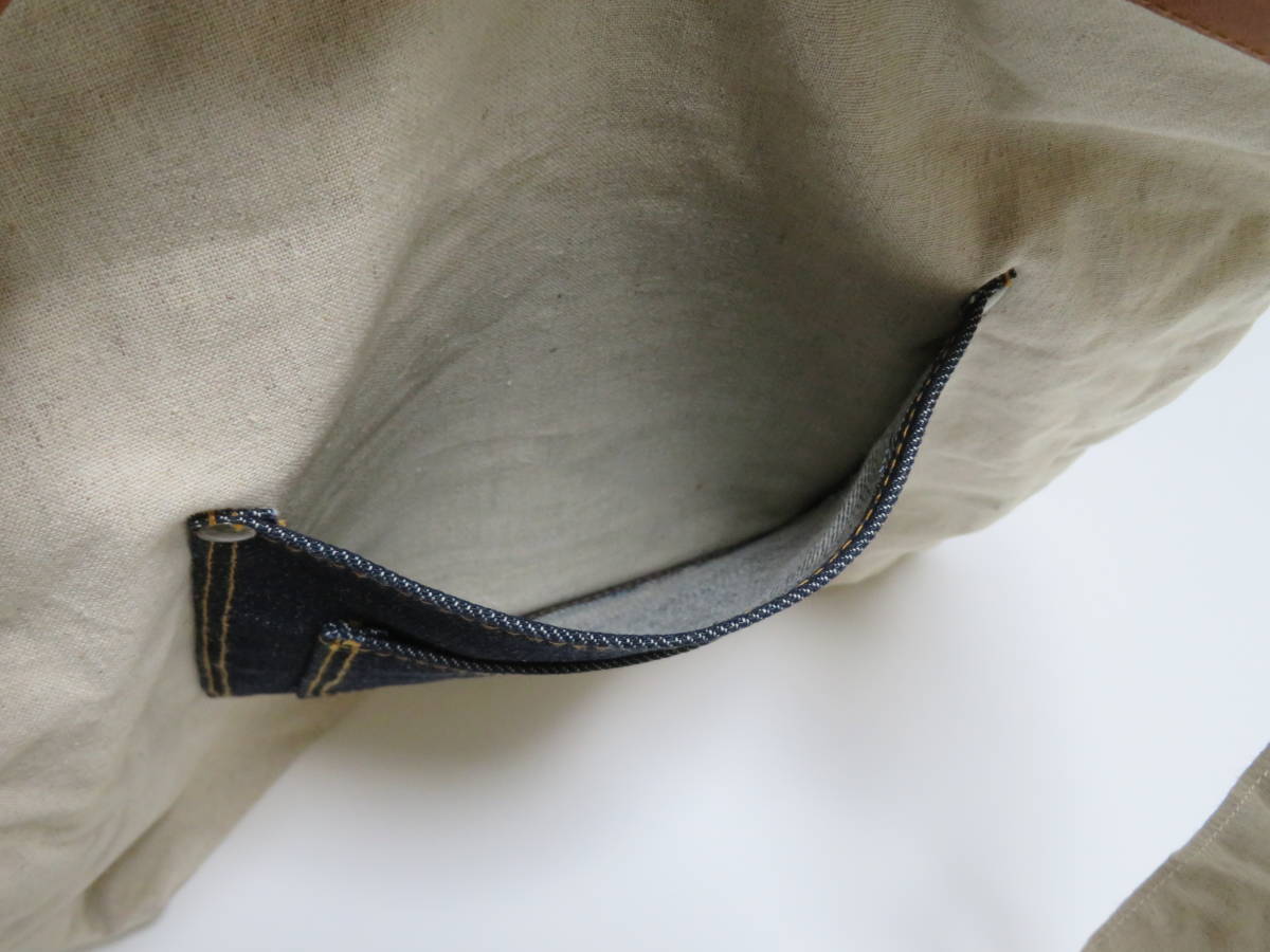 【送料無料】美品 お洒落なデニム生地×本革・レザー・皮革を使用した大きめのショルダーバッグ ハンドバッグ トートバッグ 鞄 ポーチ １個