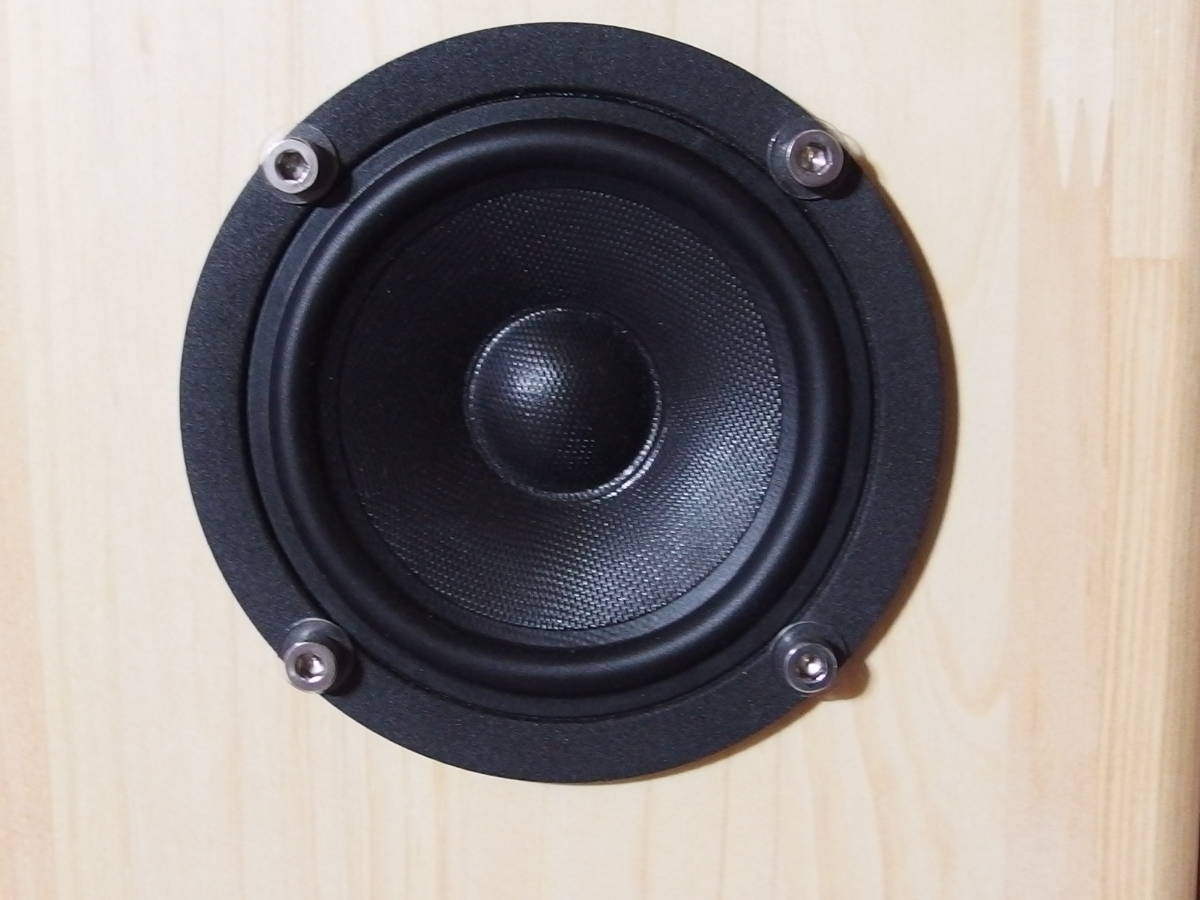 Scan-Speak Discovery 10F/8424G00 10cm フルレンジ+とび猫 Scan-Speak Discovery 10F/8424G00 10cm フルレンジ+とび猫