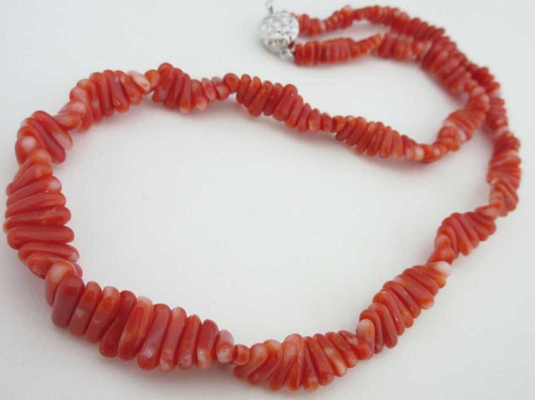 [TOP]. red .. coral 30.5g necklace loose bracele netsuke d472.