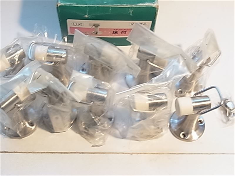 ステンレス304 床付戸当たり ヘアーライン仕上げ ゴム 10個 未使用品 ステンレス304 床付戸当たり ヘアーライン仕上げ ゴム 10個 未使用品