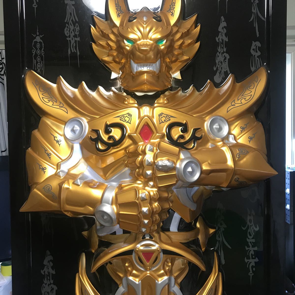 ccooo ガロ 牙狼 GARO 等身大 素材 アクリル 全高2097ｍｍ 全幅849ｍｍ 奥行250ｍｍ引き取り限定品 神奈川県相模原市_画像3