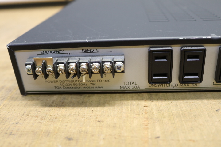 TOA ACパワーディストリビューター PD-1130 美品 TOA ACパワーディストリビューター PD-1130 主電源パネル (PD