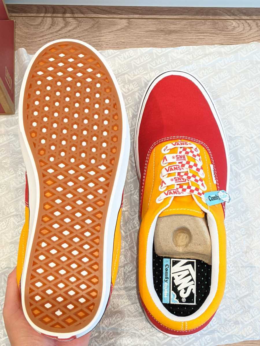 新品 US企画 VANS COMFYCUSH ERA 28cm バンズ 未使用 スニーカー