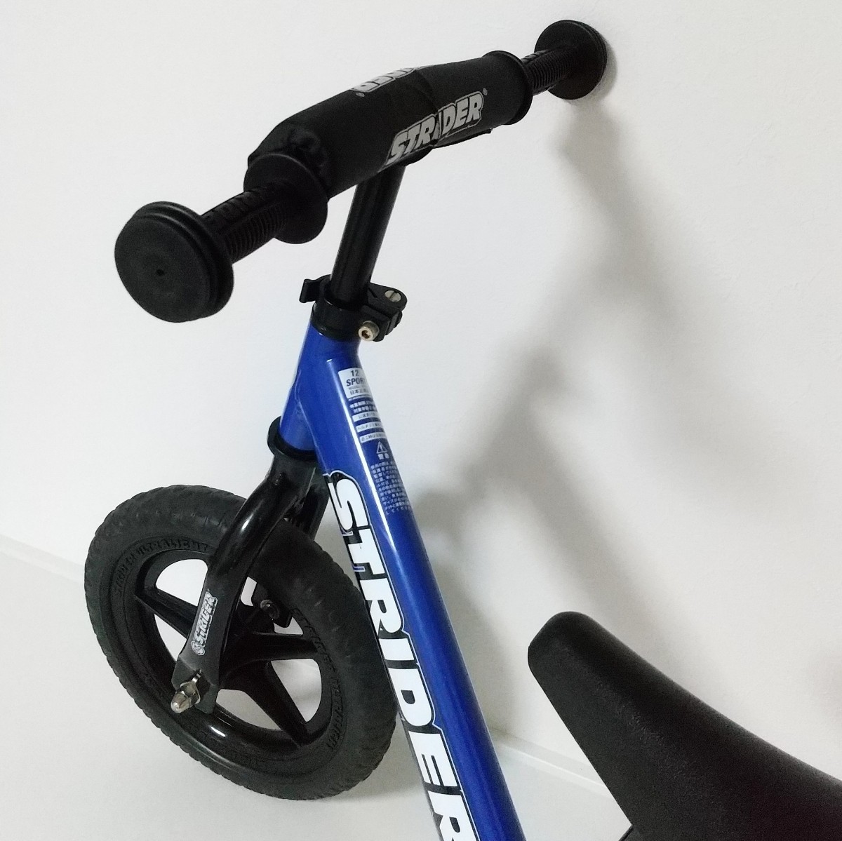 ストライダー STRIDER バランスバイク キックバイク ブルー 日本 ストライダー STRIDER バランスバイク キックバイク ブルー 日本