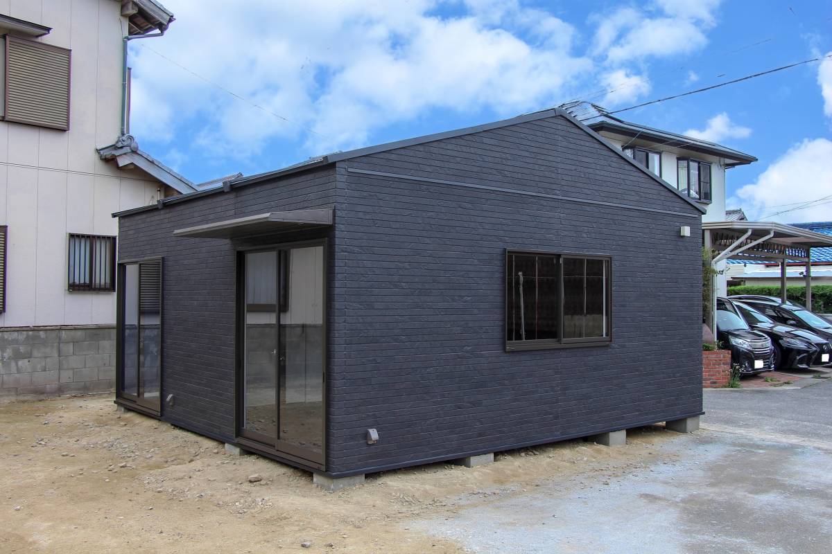 ヤフオク 3連棟 業界初 三角屋根プレハブハウス プレハ ヤフオク 3連棟 業界初 三角屋根プレハブハウス プレハ
