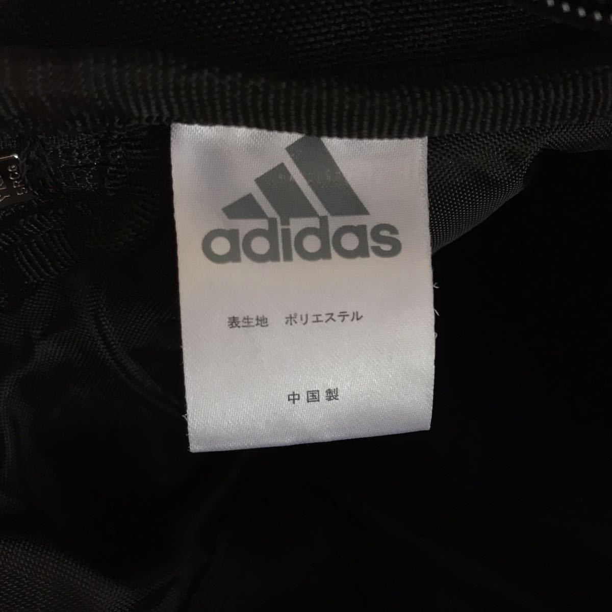 adidasアディダス リュック　大容量　通学　31L ボックスバックパック　黒×赤