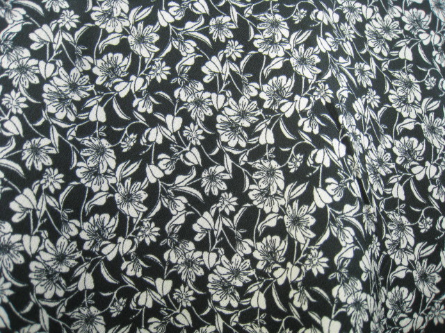 H&M エイチアンドエム 小花柄 パフスリーブ ワンピース 黒×白 ブラック×ホワイト サイズEUR38 UK10 CN155/88A