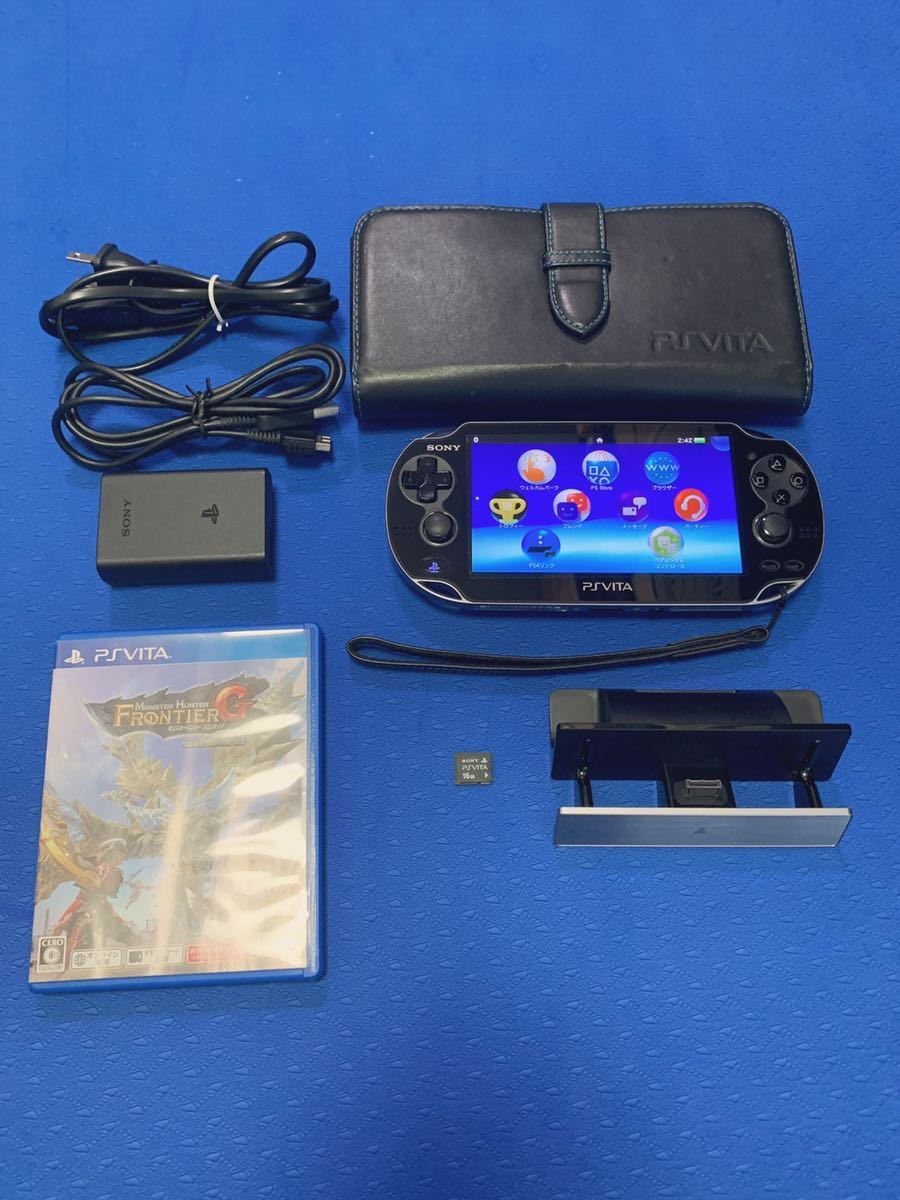 PS Vita PCH-1000 psvita本体 充電器 ゲームソフト　スタンド　保護ケース　16GBメモリーカード 付き、中古品