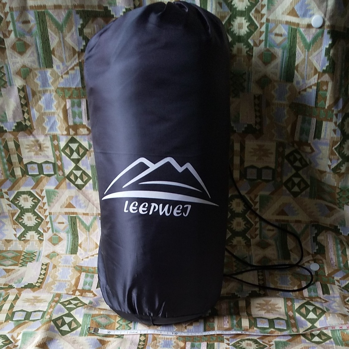 寝袋 LEEPWEI 寝袋 封筒型 軽量 保温 210T防水シュラフ