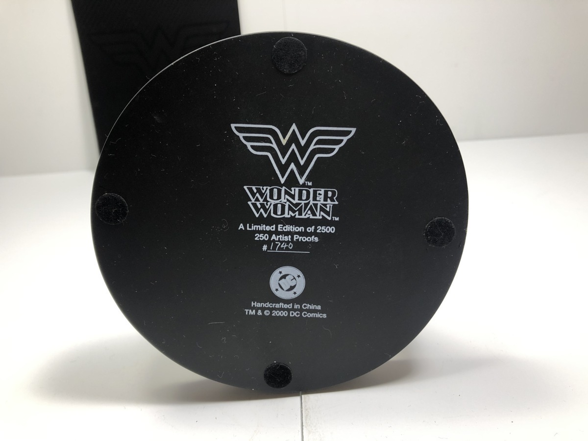 □ワンダーウーマンWonderWoman世界限定スタチュー美品 □ワンダーウーマンWonderWoman世界限定スタチュー美品