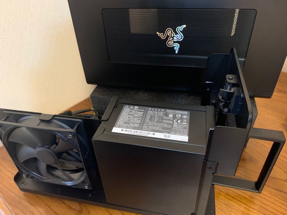 Razer Core X 完動品 箱付属品あり外付けGPU box thunderbolt3 Chroma