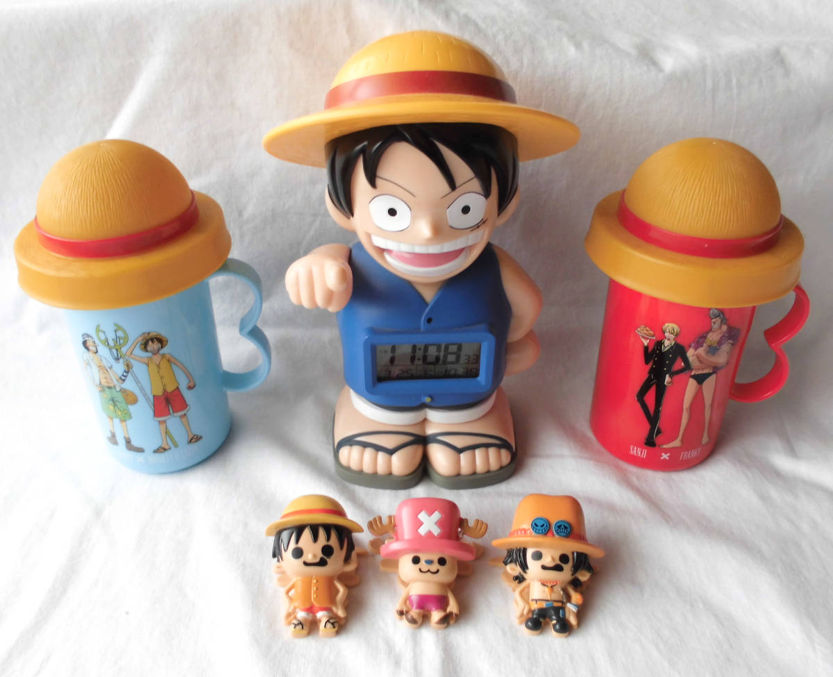 Paypayフリマ One Piece ワンピース ルフィ デジタル目覚まし時計 ケンタッキー ワンピース シャーベットも作れる特性マグ2個 クリップ3個